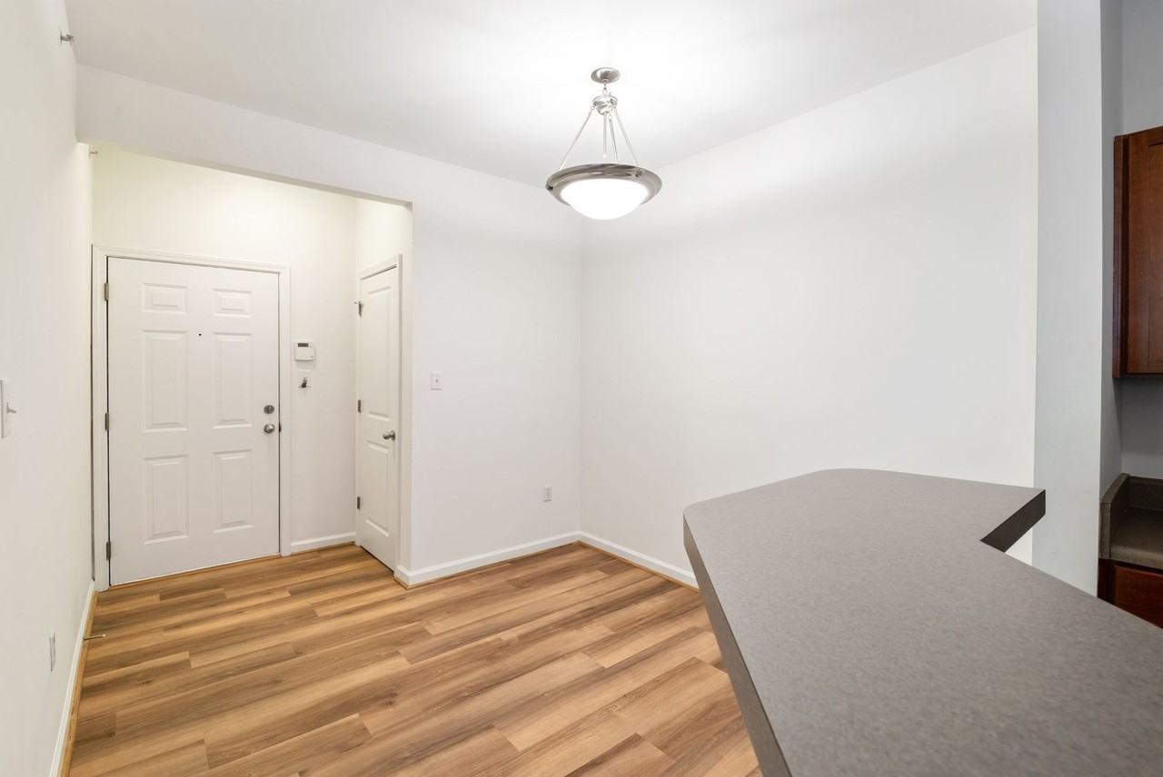 760 Walker Sq Apt 3c - Photo 4 of 43