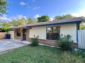 6200 Palm Cir - Photo 1 of 1