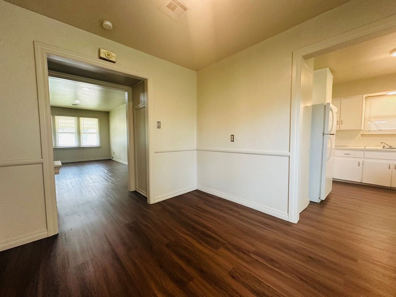 3228 S Clegern St - Photo 7 of 21