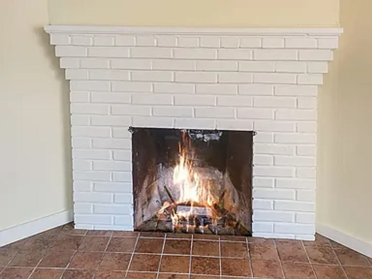 804 E Main St - Photo 3 of 14