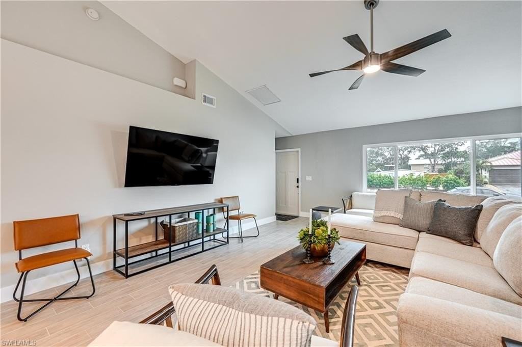 4368 Mariner Rd - Photo 4 of 12