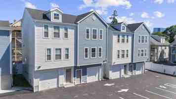 featured image of 14 Taylor St #6