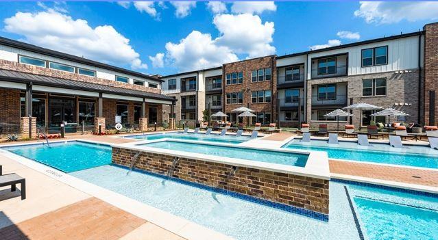 750 W Grand Pkwy S - Photo 3 of 8