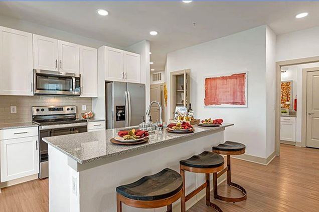 2020 Grandway Dr - Photo 6 of 8