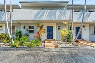 3827 Ne 166th St #7 - Photo 1 of 1