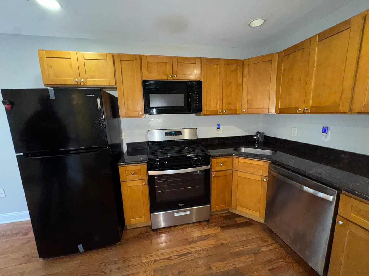 2212 North 16th Street #Fl1 - Photo 2 of 25