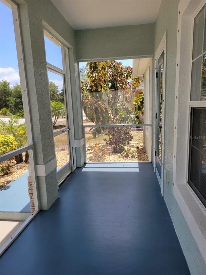 7429 Watson Ln - Photo 5 of 50