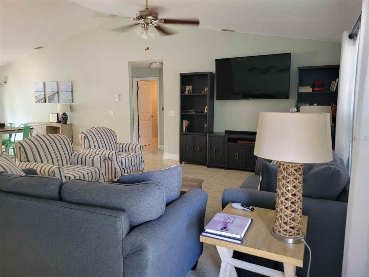 7429 Watson Ln - Photo 7 of 50