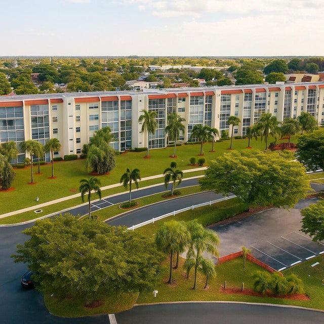 3590 Via Poinciana #510 - Photo 3 of 8