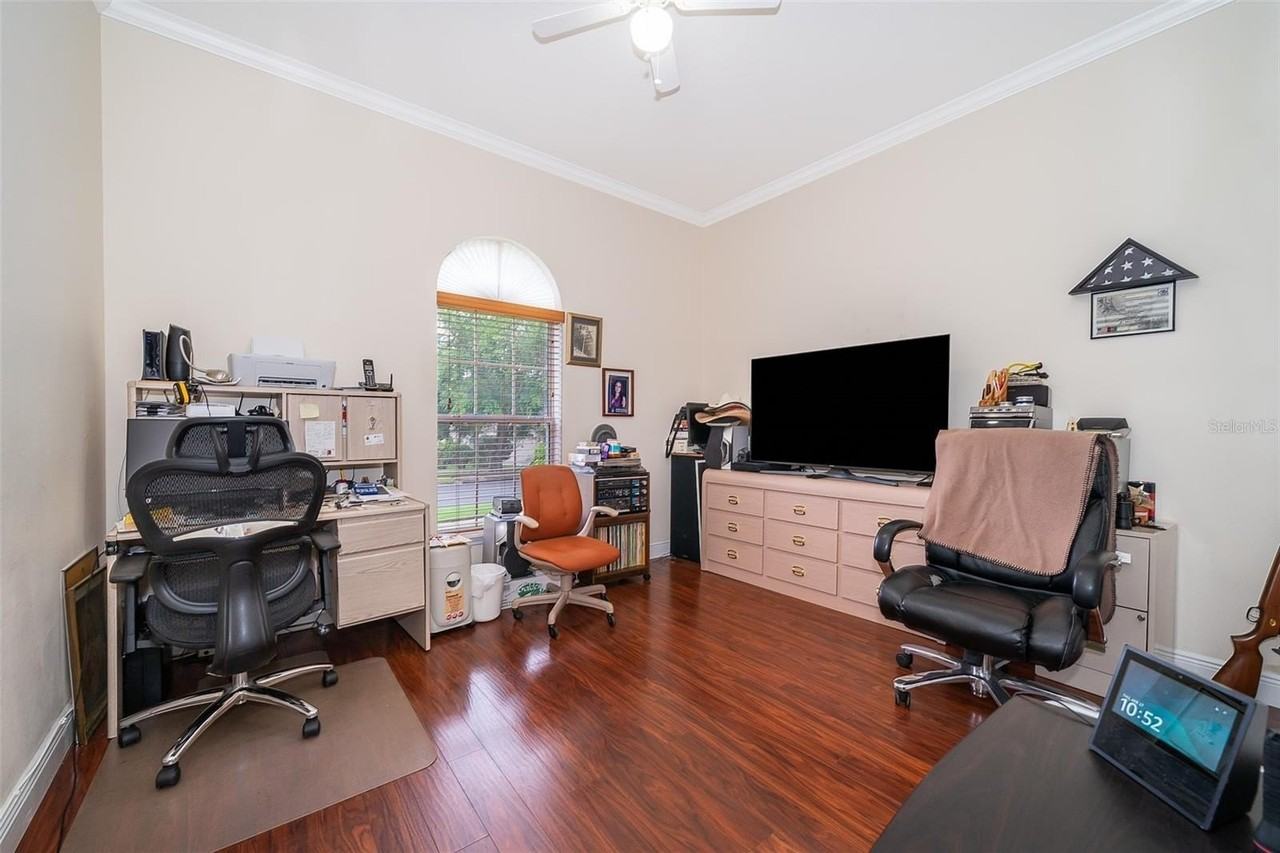 1607 Oak Hollow Road - Photo 6 of 30