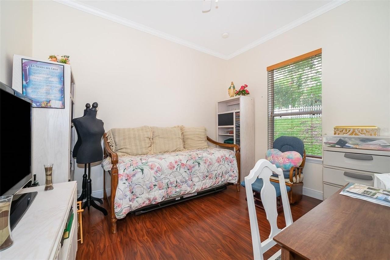 1607 Oak Hollow Road - Photo 7 of 30