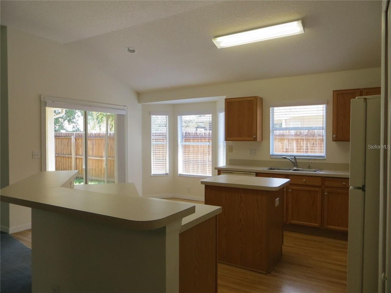 1012 Torreya Way - Photo 6 of 40