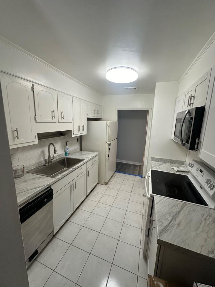 Travis Pines Dr - Photo 3 of 8