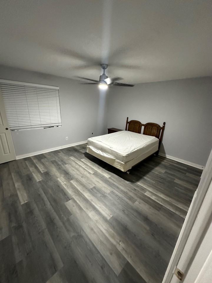 Travis Pines Dr - Photo 6 of 8