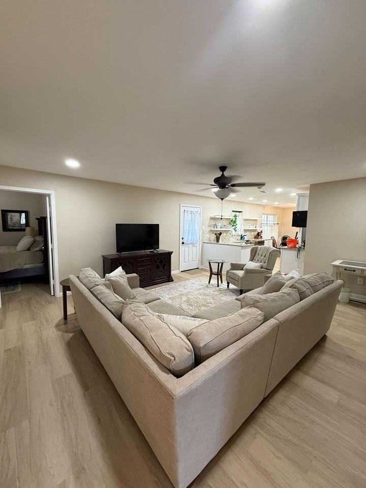 Trimble Dr - Photo 4 of 10