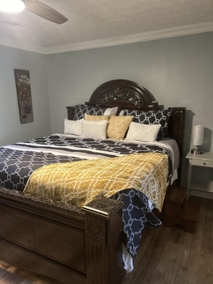 Kings Way - Photo 3 of 13