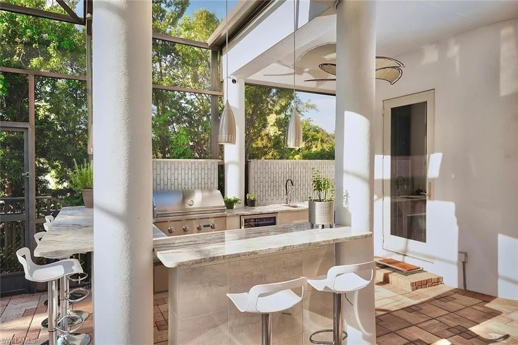 27281 Tennessee St - Photo 5 of 33