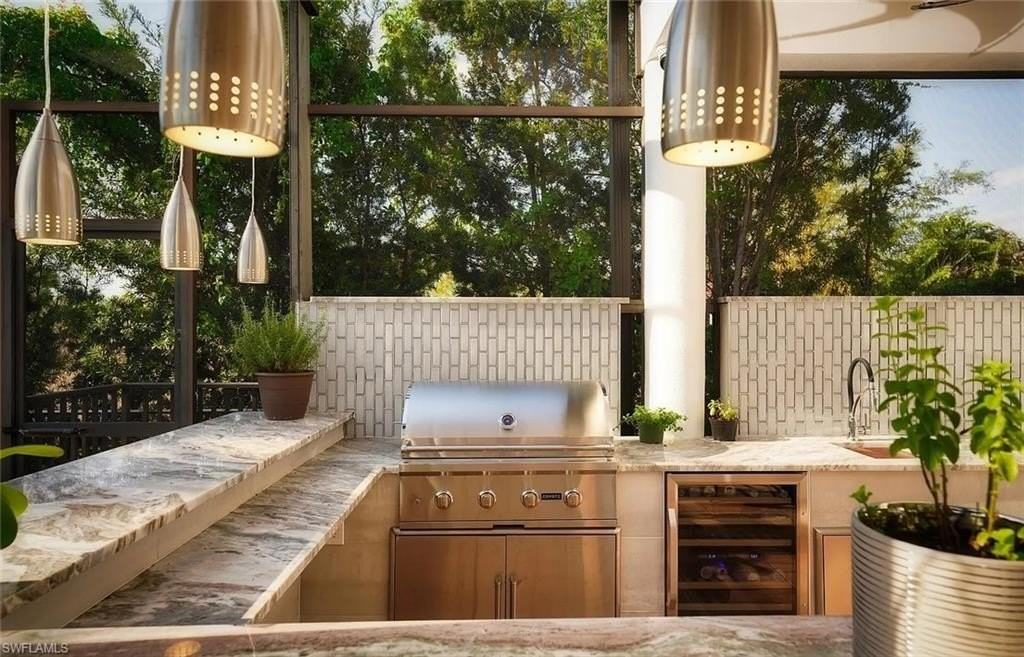 27281 Tennessee St - Photo 6 of 33