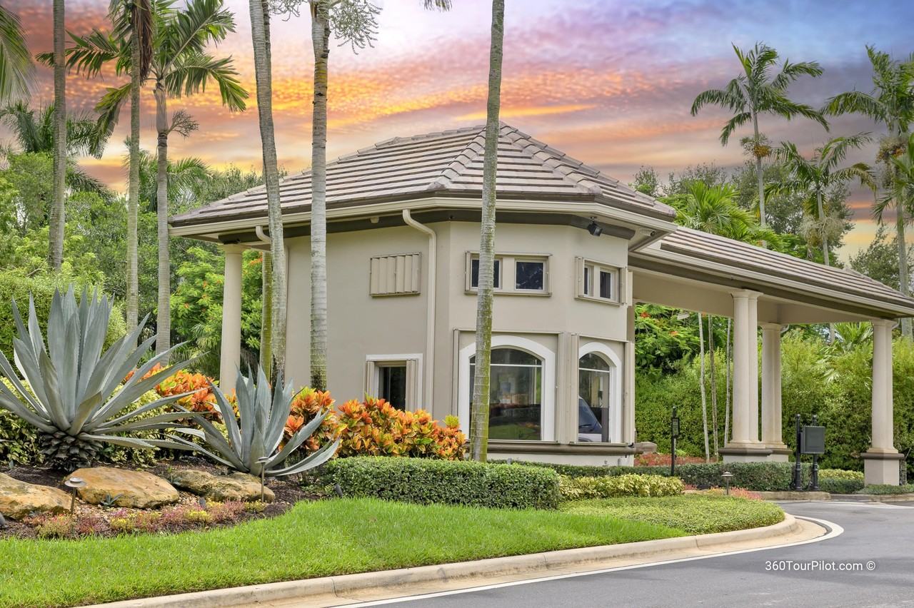 4661 Manderly Dr - Photo 2 of 50