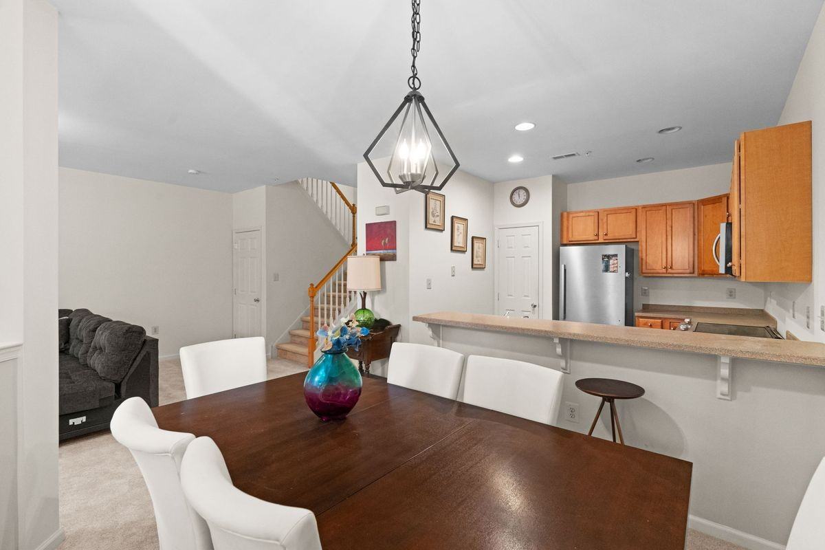 230 State St Unit 16 - Photo 3 of 3