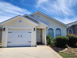 featured image of 11711 Cabana Ct