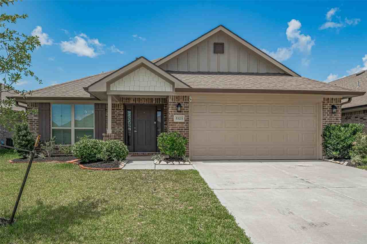 5323 Vermilion Ct - Photo 2 of 26