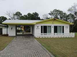 featured image of 16236 E Lullwater Dr