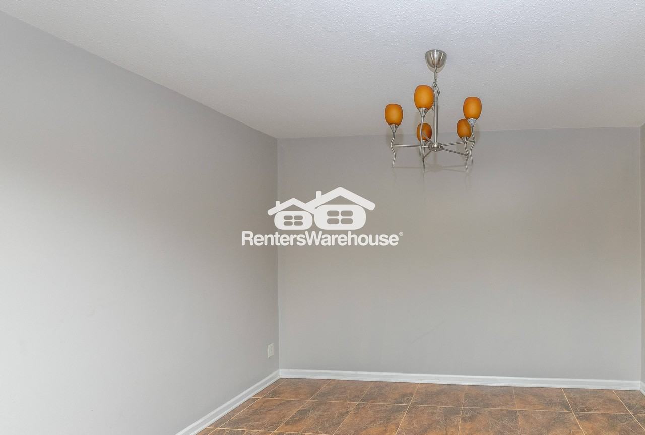 3602 Gillham Rd Apt 11 - Photo 7 of 17