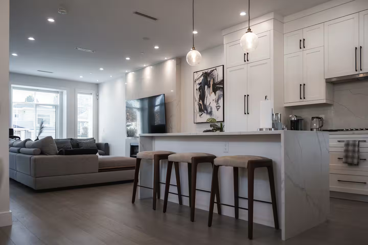 5505 Lanark Street - Photo 3 of 18