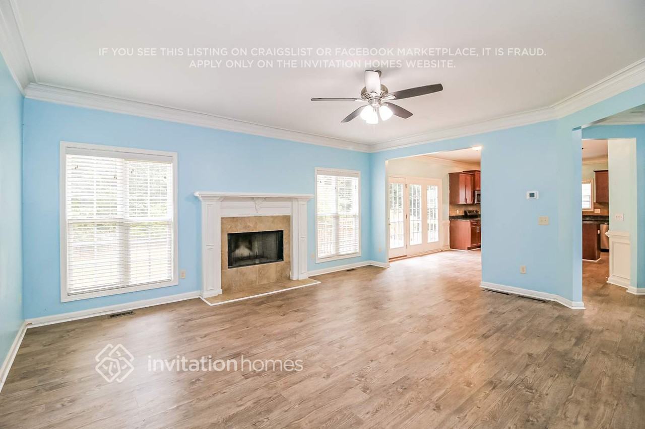 4839 Chickadee Ln - Photo 7 of 19
