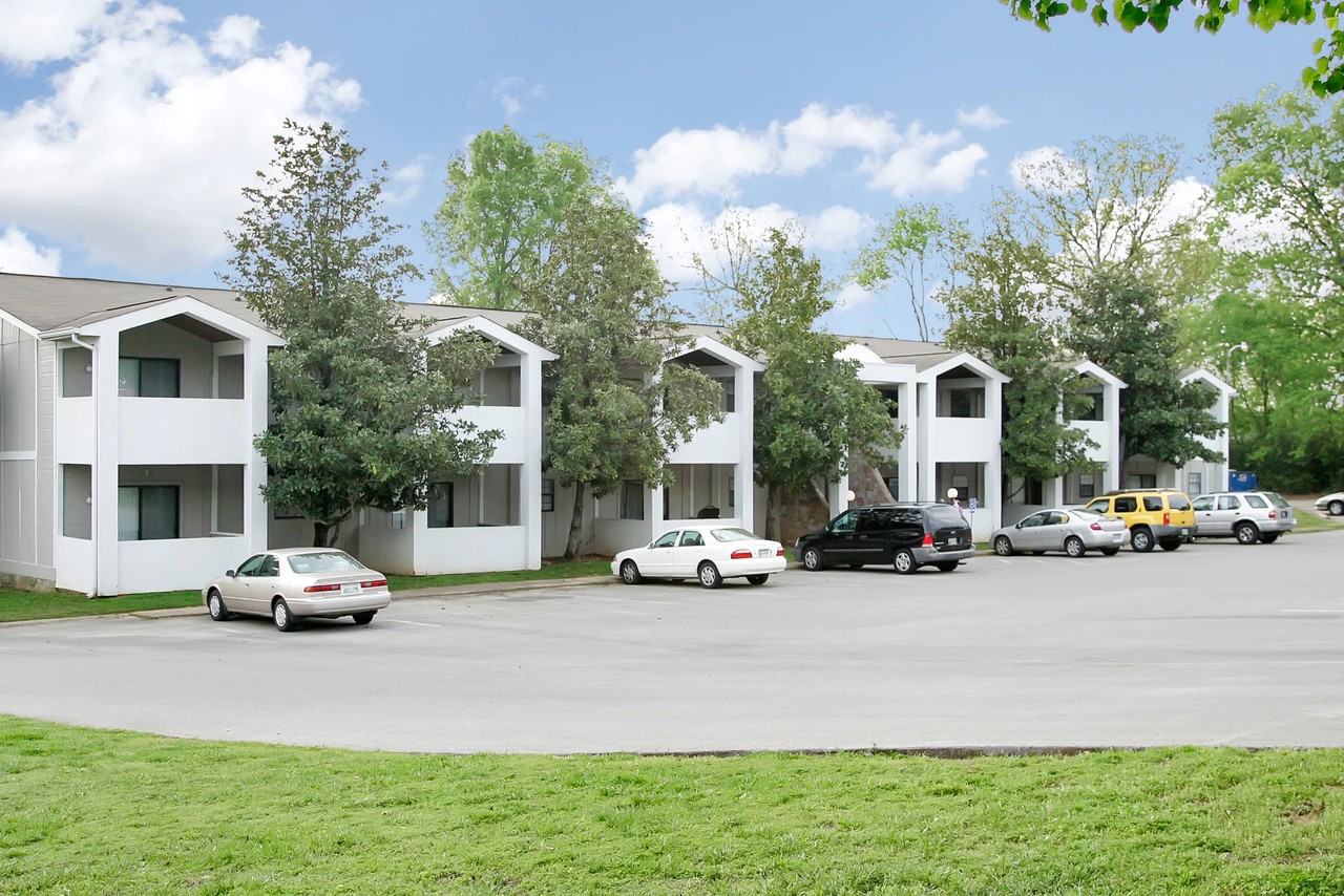 Lily Grace South - Photo 4 of 16