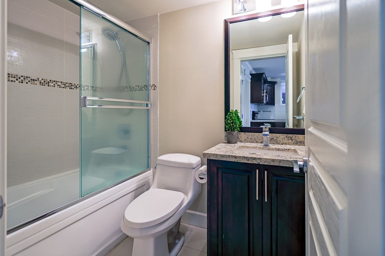 1165 Kings Avenue - Photo 10
