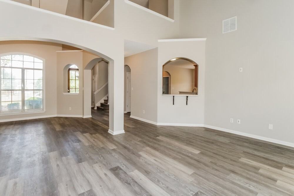 1043 Averett Cv - Photo 6 of 17