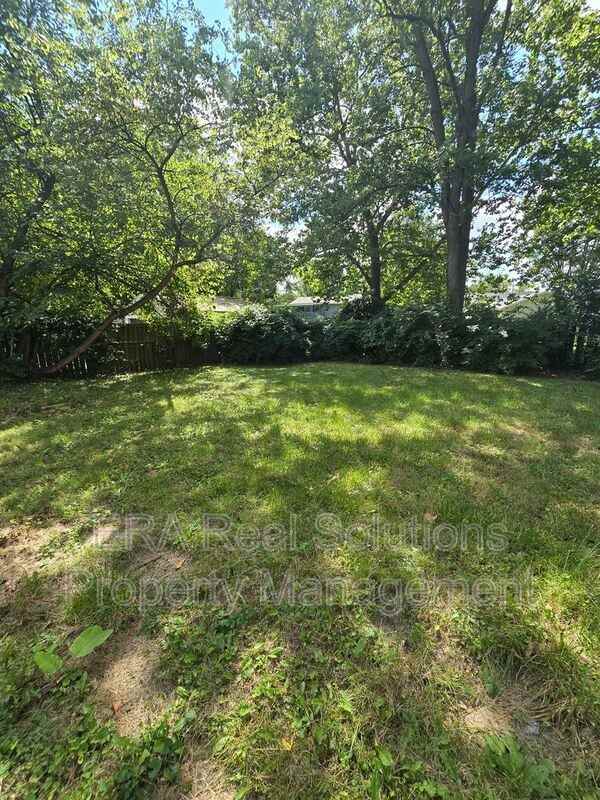 3331 Clarkston Ave - Photo 3 of 25