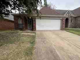 6814 Mikayla Ln - Photo 1 of 1