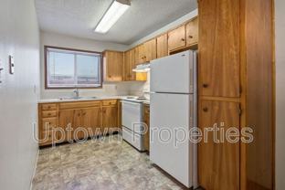 8061 Ne Flanders St - Photo 1 of 1