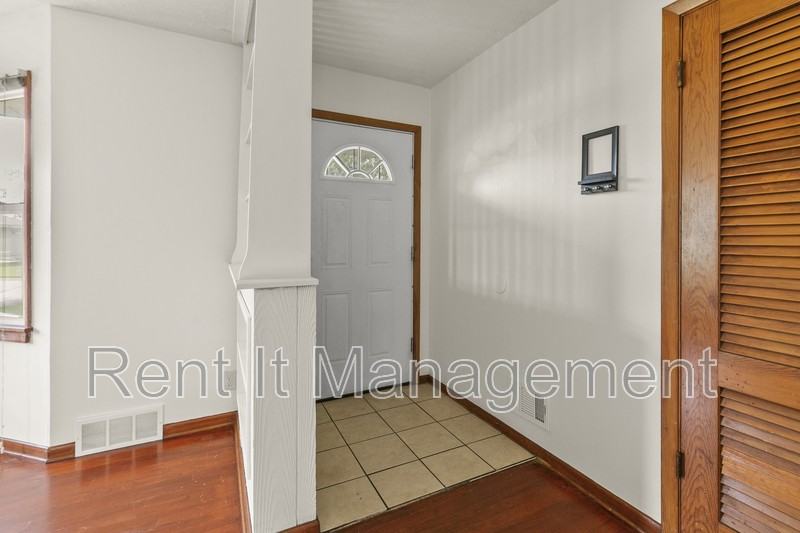 5416 Browne St - Photo 7 of 29