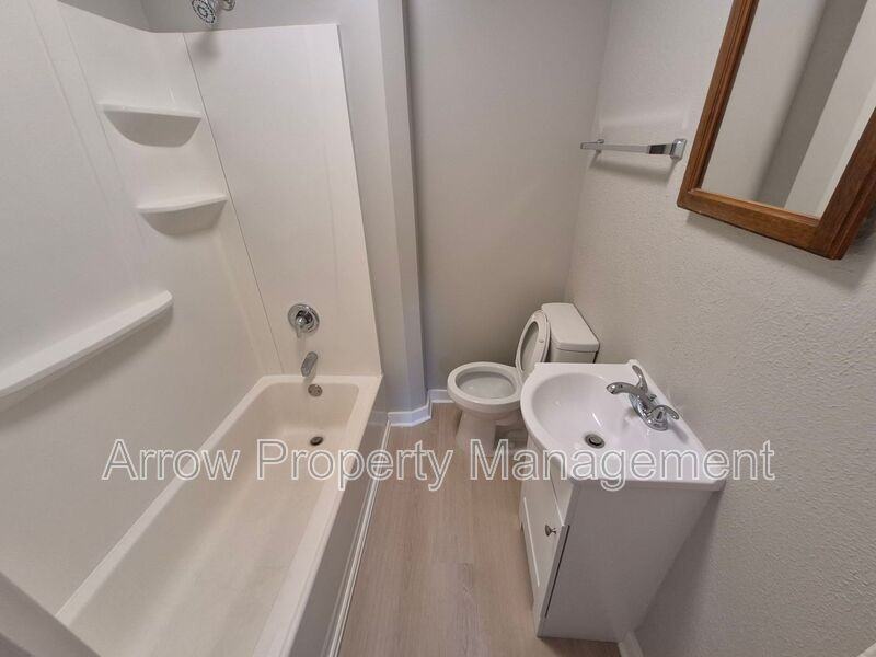 2727 P St #3 - Photo 6 of 9