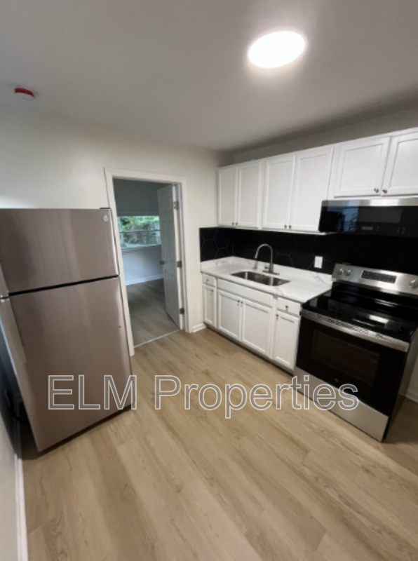 474 S Weyant Ave - Photo 4 of 9