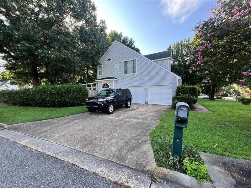 1201 Hillside Ave - Photo 3 of 29