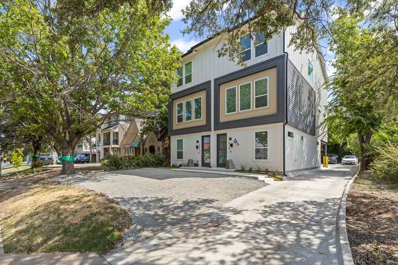 3315 S University Dr - Photo 2 of 20