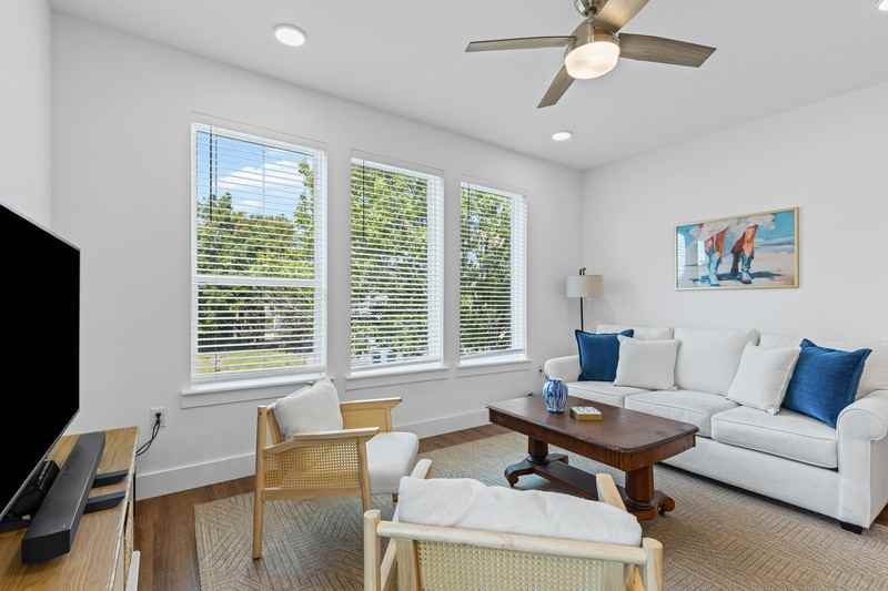 3315 S University Dr - Photo 7 of 20