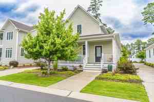 featured image of 420 Manning Sq