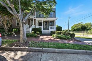 811 Holly St - Photo 1 of 1