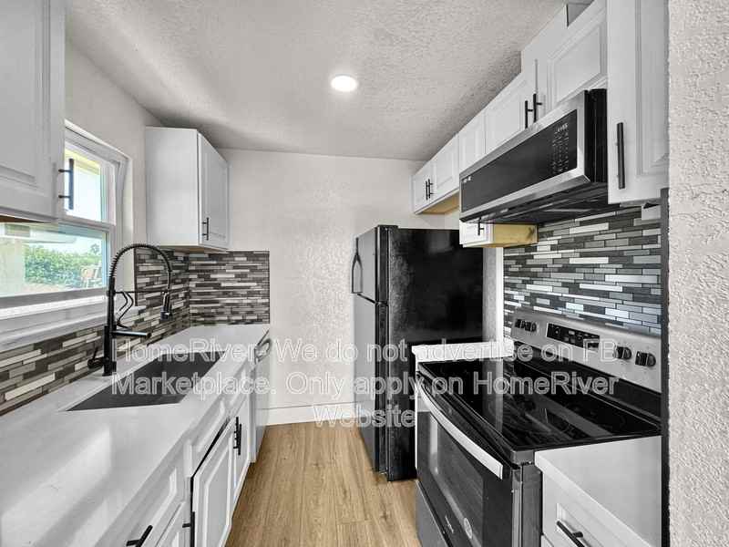 4412 Greenholme Dr #4 - Photo 2 of 19