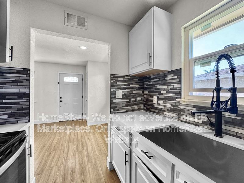 4412 Greenholme Dr #4 - Photo 3 of 19