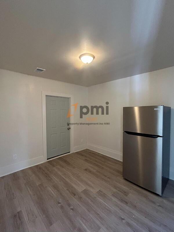 287 1/2 Washington St #2 - Photo 3 of 26