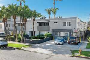 featured image of 3537 Clarington Ave