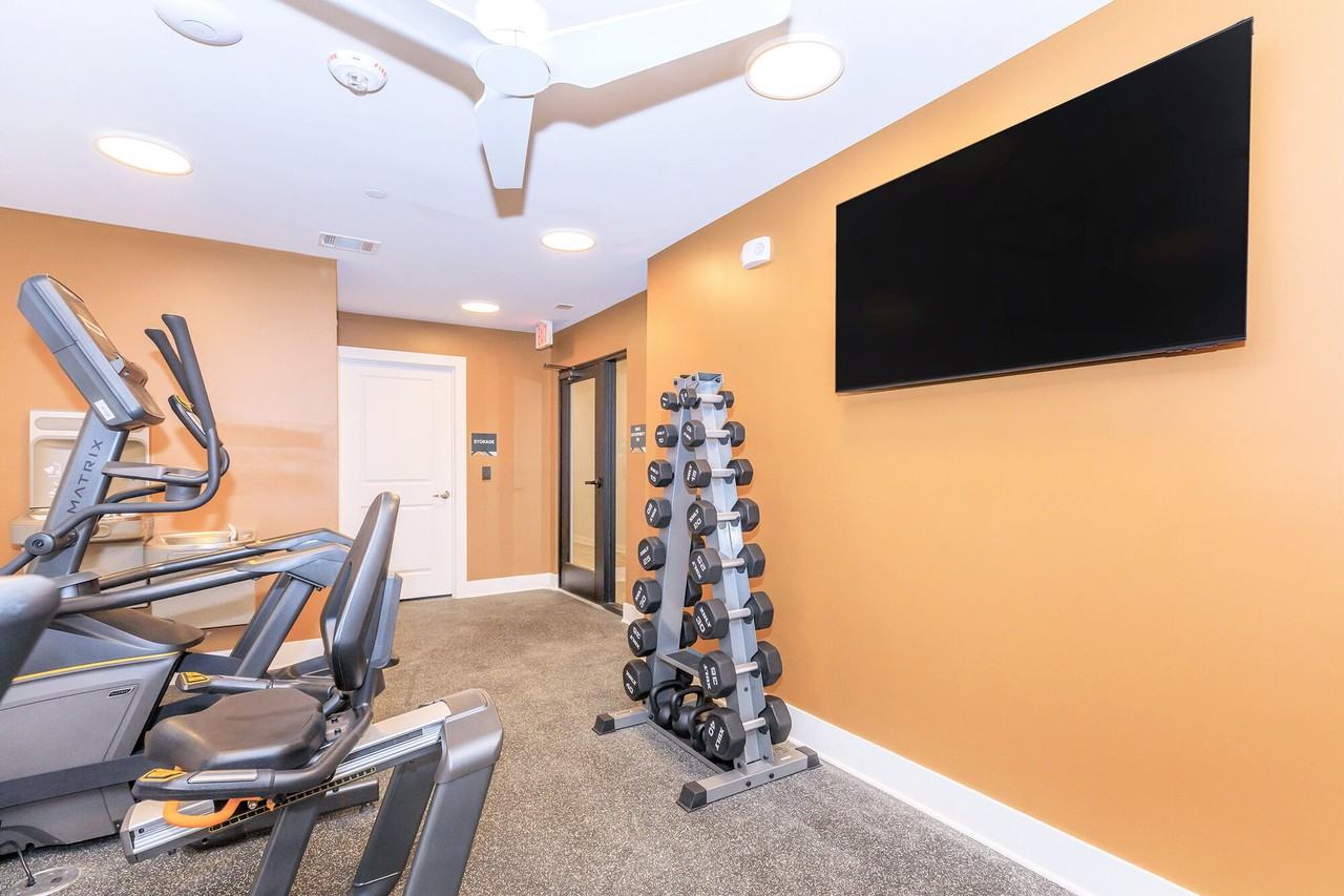 Amber Meadows - Photo 5 of 22