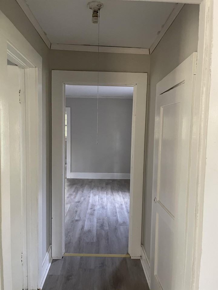 456 North Spring Street - Photo 5 of 8